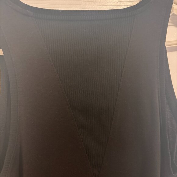 Athleta Focused Essence Semi Fit Tank Womens Small Black Workout Activewear - Picture 5 of 8